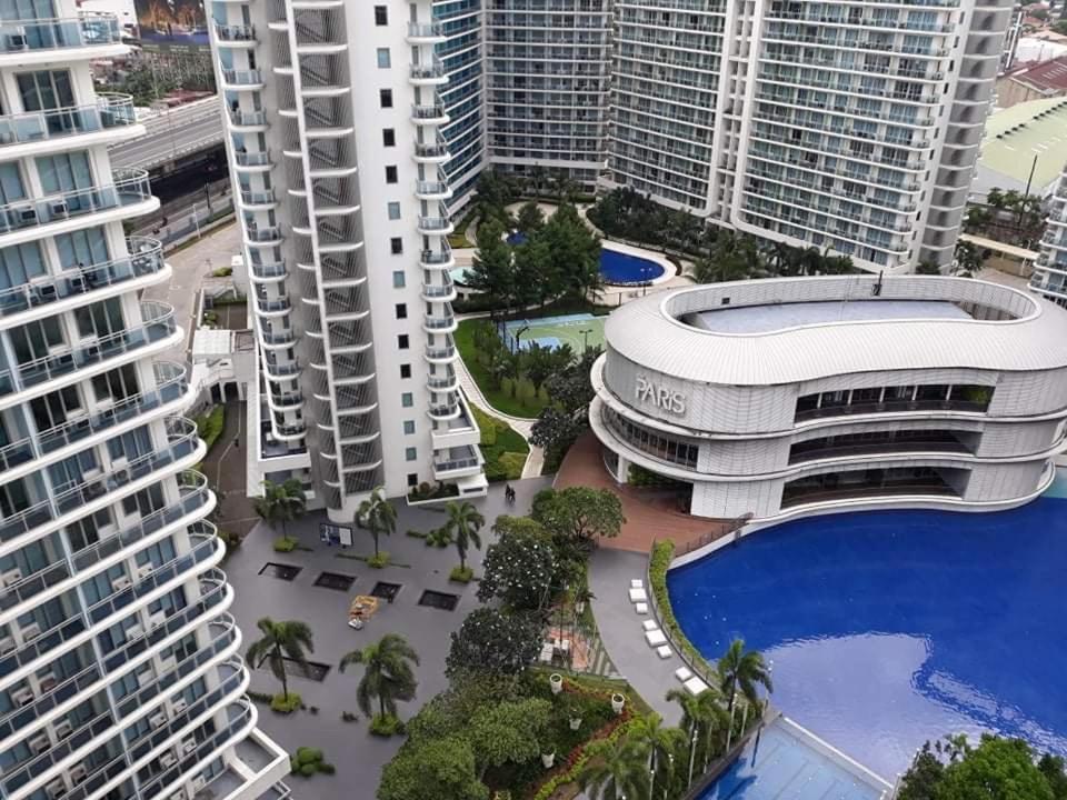 Azure South - Wave Pool - Heart Of The City Paranaque City Exterior foto